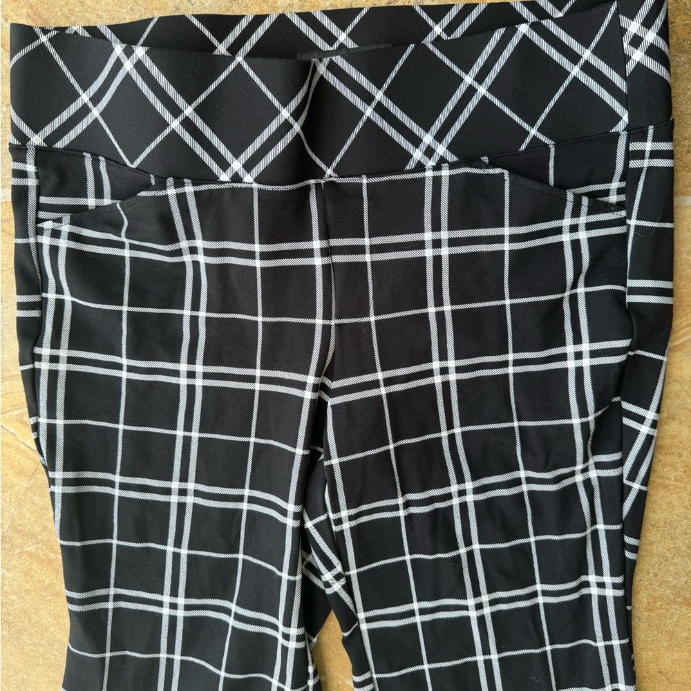 Torrid Women’s Pocket Pixie Flare Studio Luxe Pon… - image 6